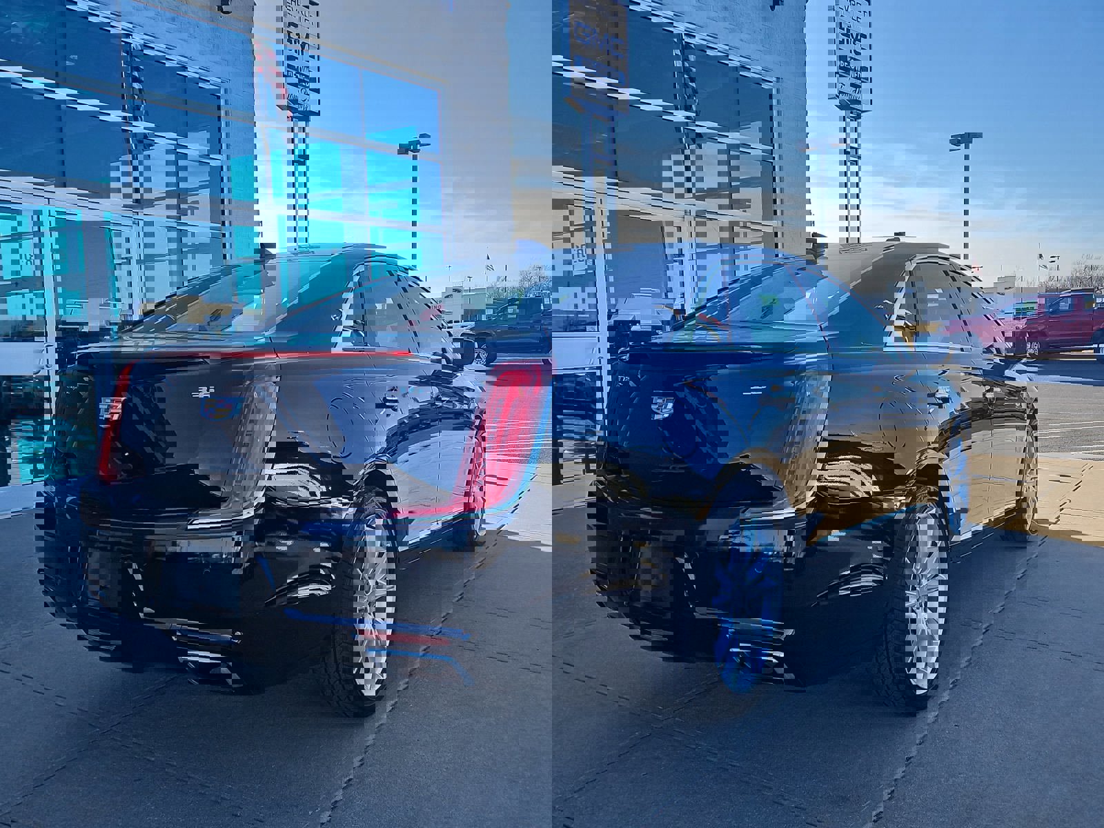 Used 2019 Cadillac XTS Premium Luxury FWD image 4