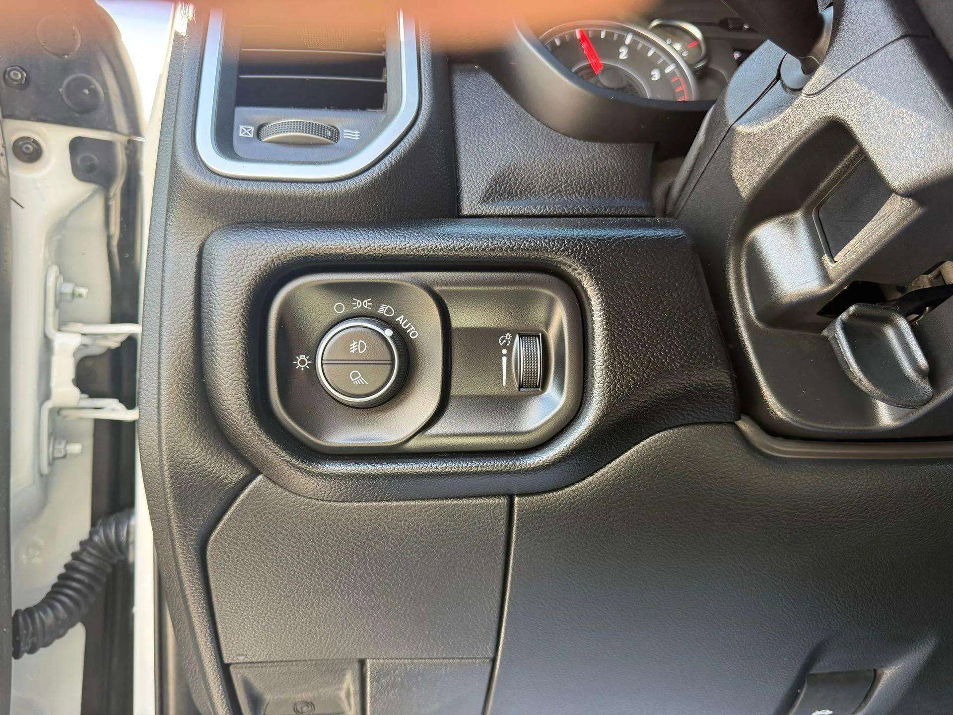 Used 2026 RAM 2500 Big Horn AWD/4WD image 40