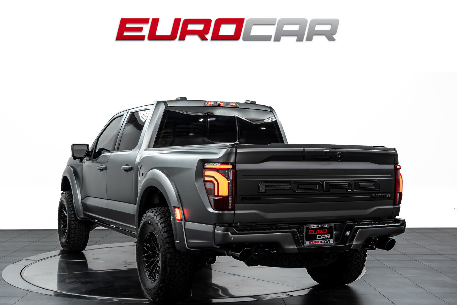 Used 2025 Ford F150 Raptor w/ Equipment Group 803A Raptor R AWD/4WD image 3