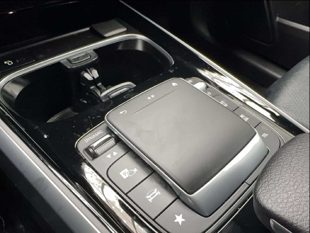 Used 2022 Mercedes-Benz EQB 300 4MATIC image 51