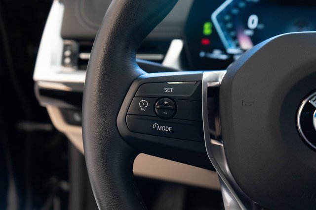 Used 2024 BMW X1 xDrive28i w/ Technology Package image 26