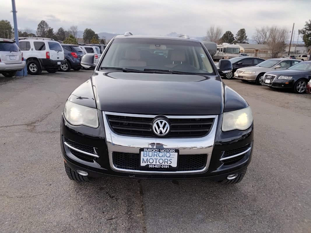 Used 2008 Volkswagen Touareg VR6 image 2