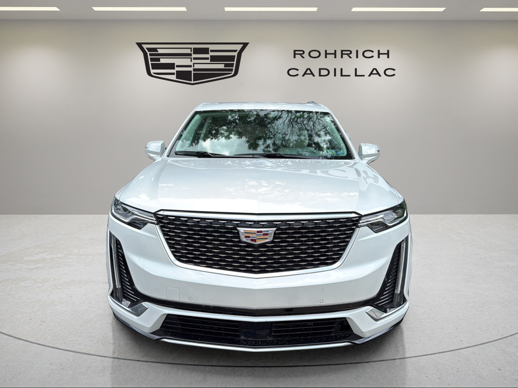 Used 2021 Cadillac XT6 Premium Luxury AWD/4WD image 2
