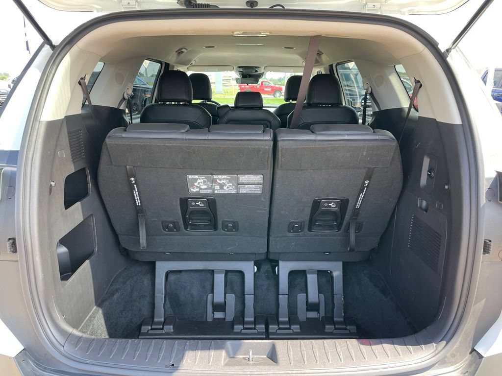 Used 2026 Kia Carnival LXS FWD image 30