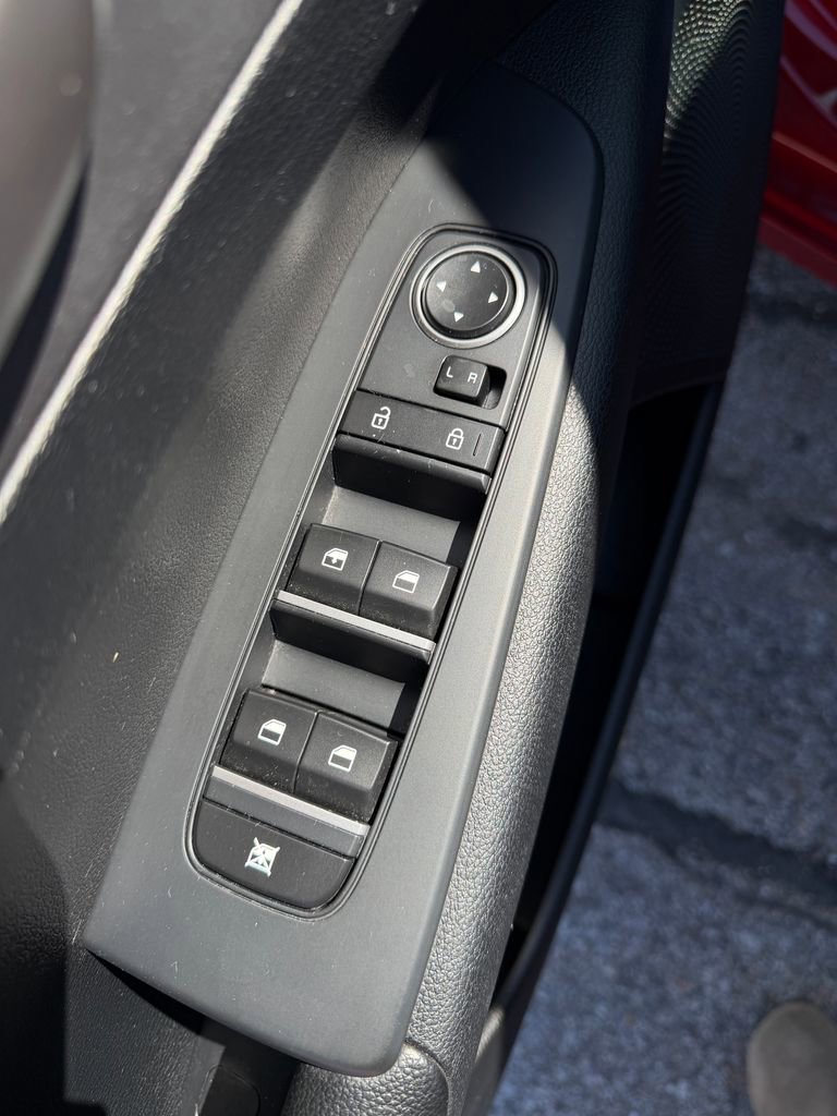 Used 2019 Kia Forte LXS FWD image 21