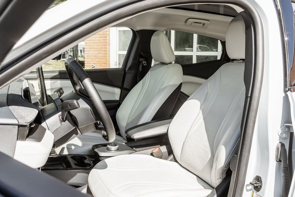 Used 2023 Ford Mustang Mach-E Premium image 7