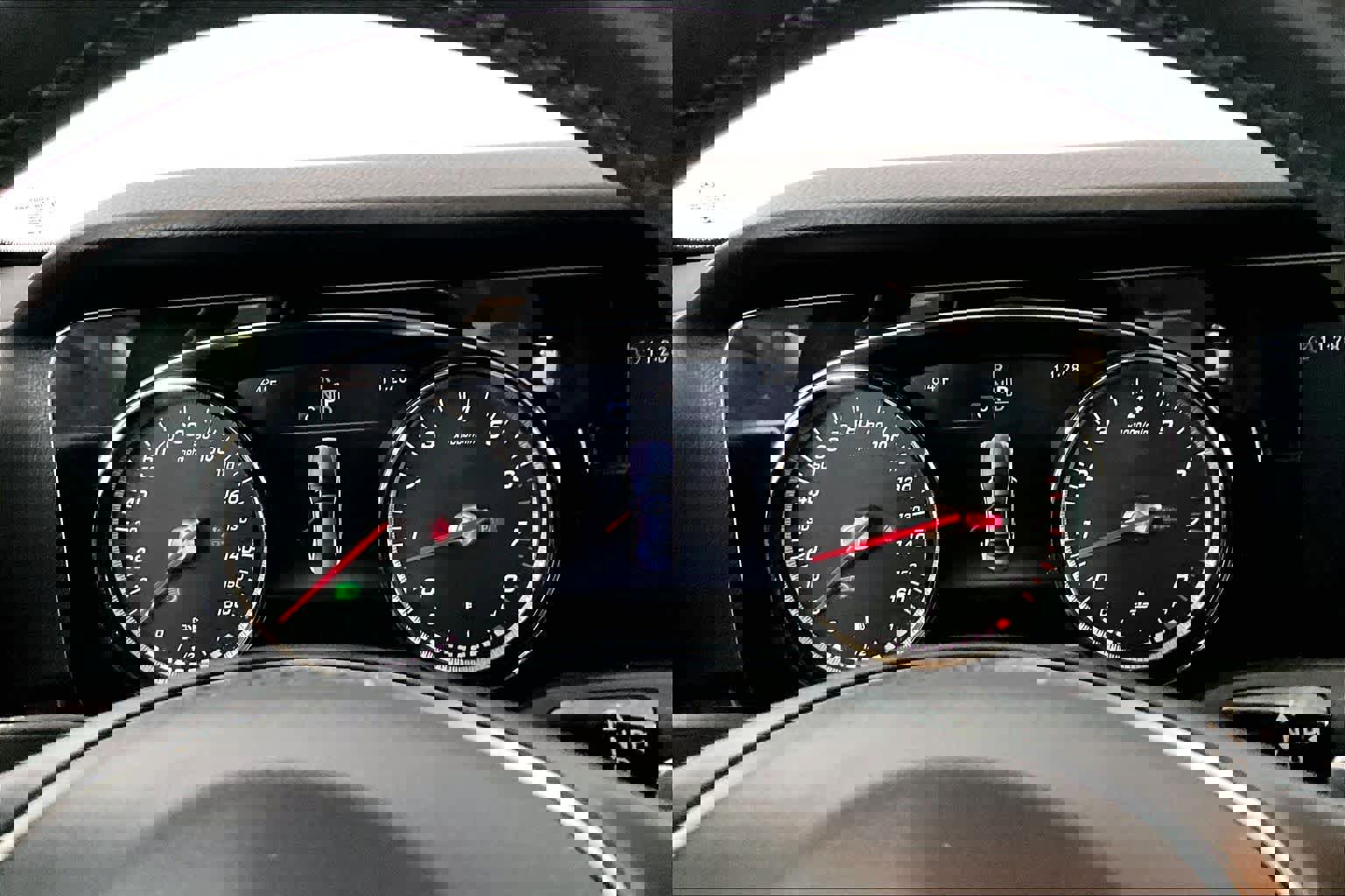 Used 2017 Mercedes-Benz E 300 4MATIC image 26