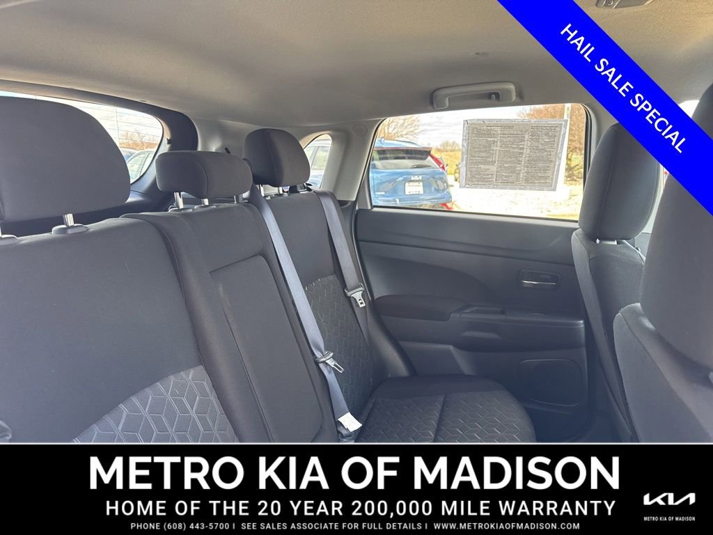 Used 2025 Mitsubishi Outlander Sport ES AWD/4WD image 31