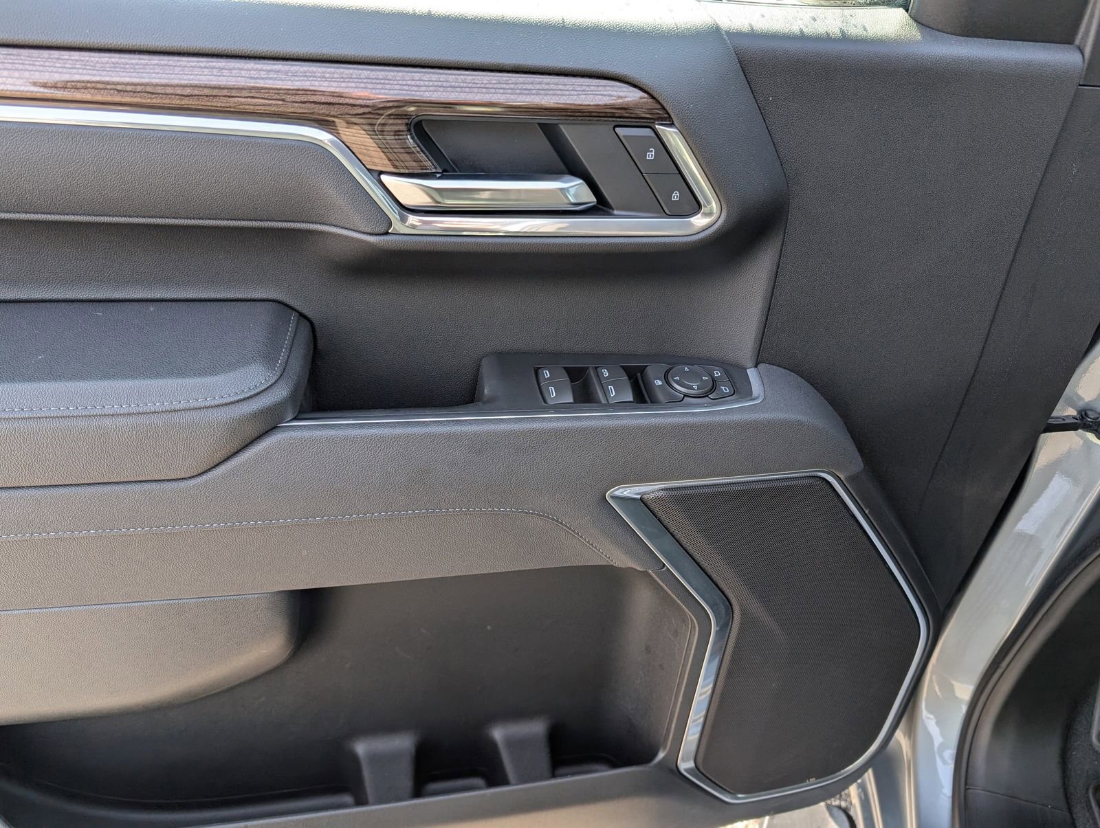 New 2025 Chevrolet Silverado 1500 LT image 20