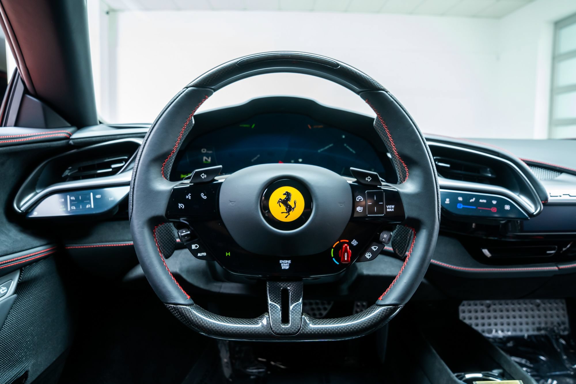 Used 2022 Ferrari SF90 Stradale AWD/4WD image 15