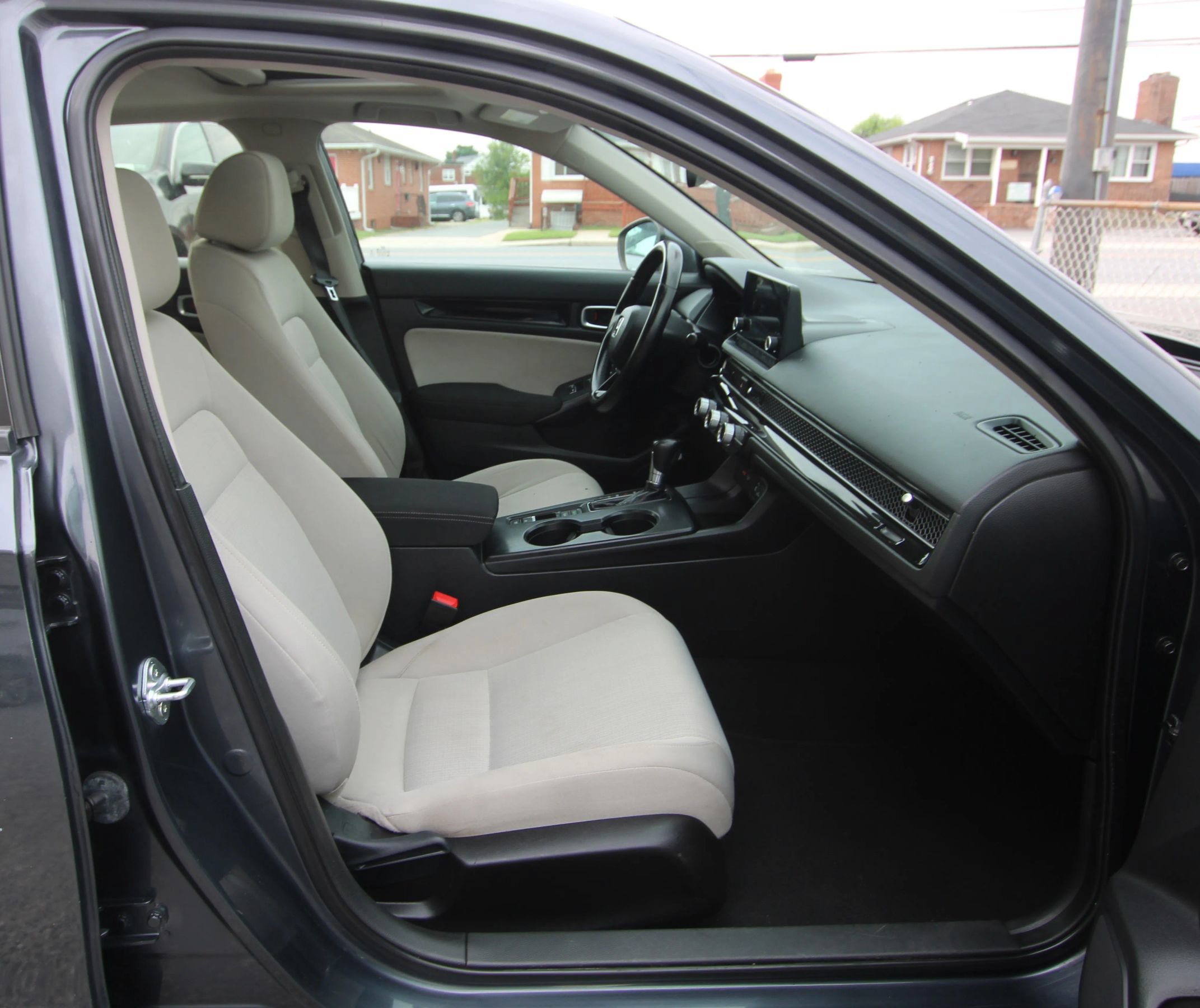 Used 2022 Honda Civic EX image 10