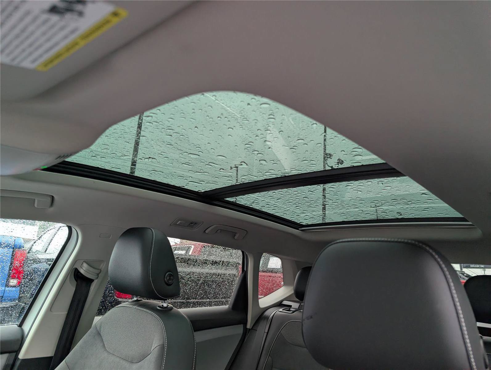 Used 2022 Volkswagen Taos SE w/ Panoramic Sunroof Package AWD/4WD image 30