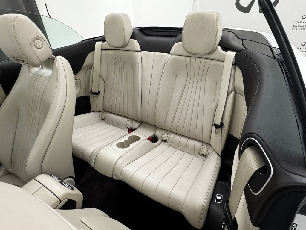 Used 2019 Mercedes-Benz E 450 4MATIC Cabriolet image 19