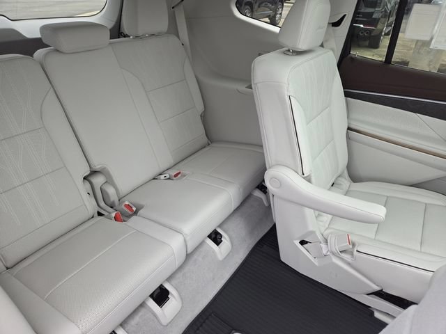 New 2026 Buick Enclave Avenir w/ Super Cruise Package AWD/4WD image 31