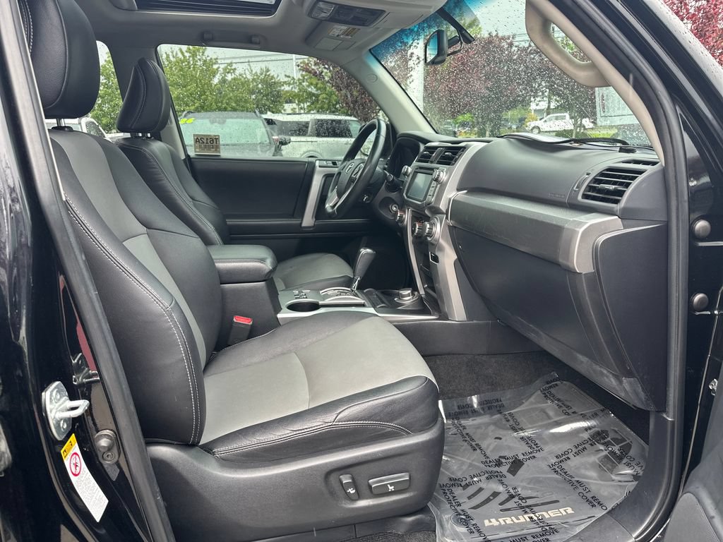 Certified 2016 Toyota 4Runner SR5 Premium AWD/4WD image 17