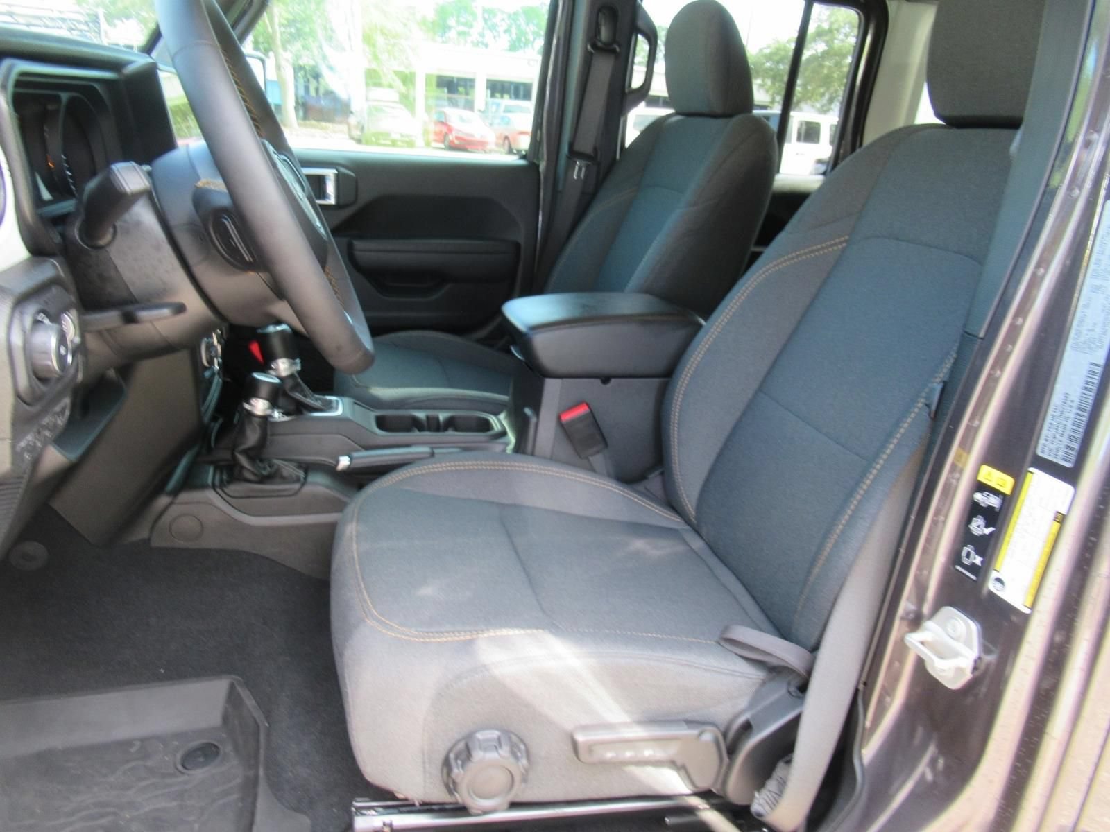 Used 2024 Jeep Wrangler Unlimited Sport AWD/4WD image 19