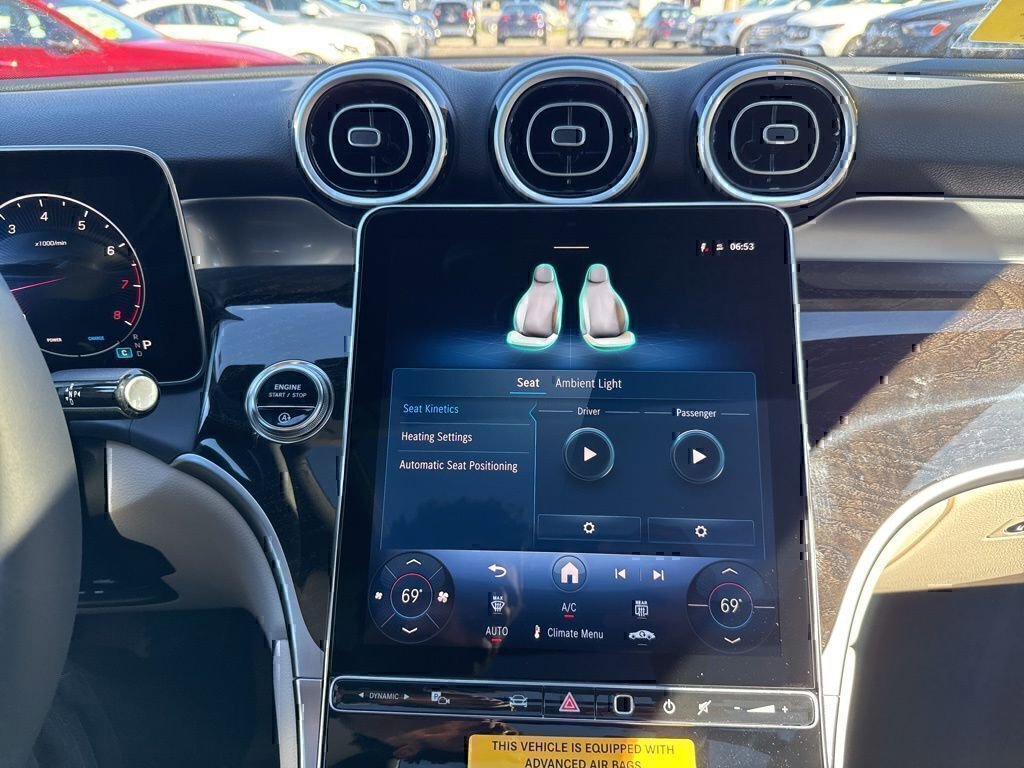 Used 2026 Mercedes-Benz GLC 300 4MATIC image 33