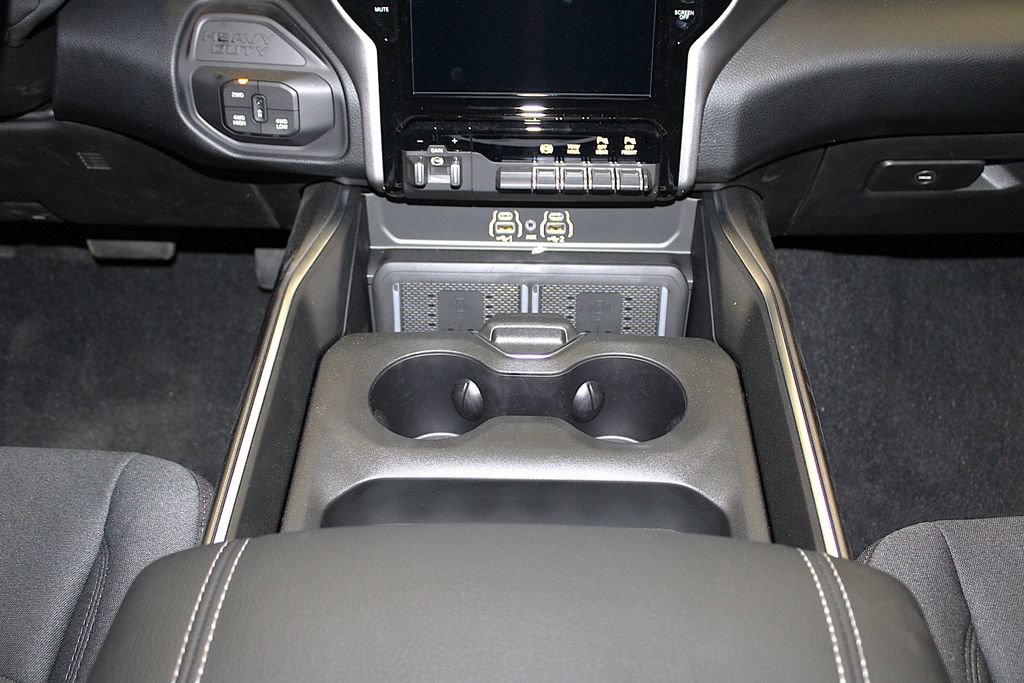 New 2026 RAM 2500 Big Horn AWD/4WD image 23