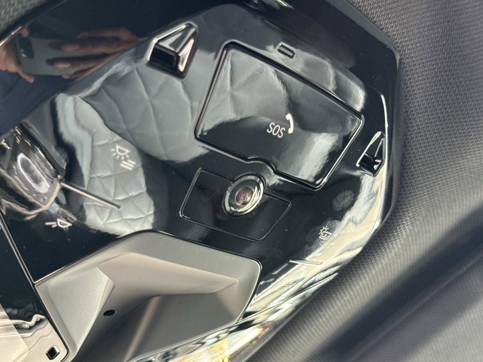 Used 2026 BMW iX xDrive60 image 25