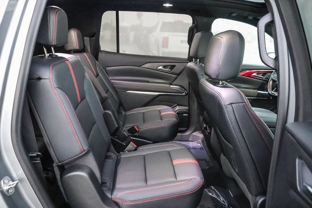 Used 2024 Chevrolet Traverse RS AWD/4WD image 18