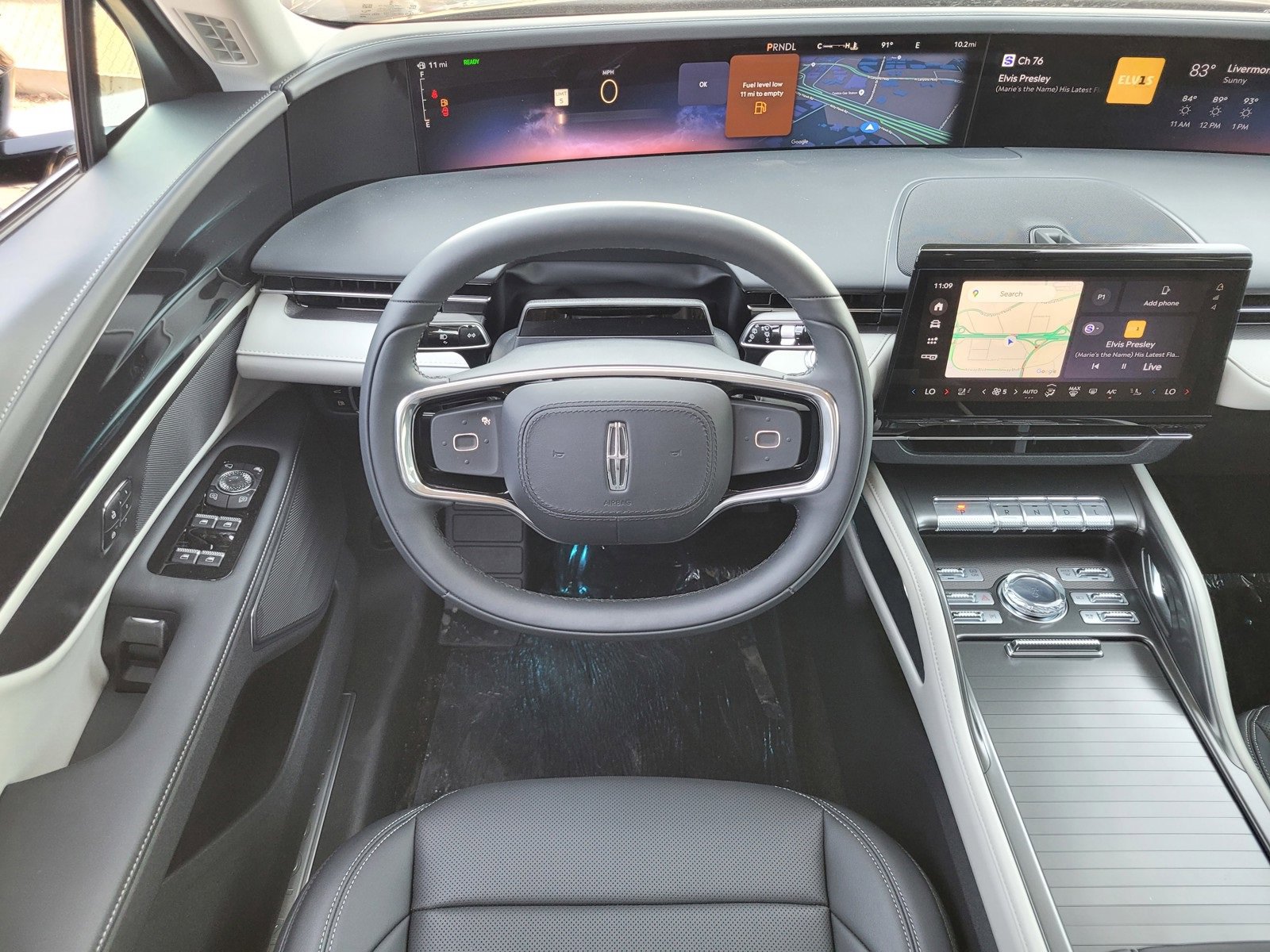 New 2025 Lincoln Nautilus Premier image 8