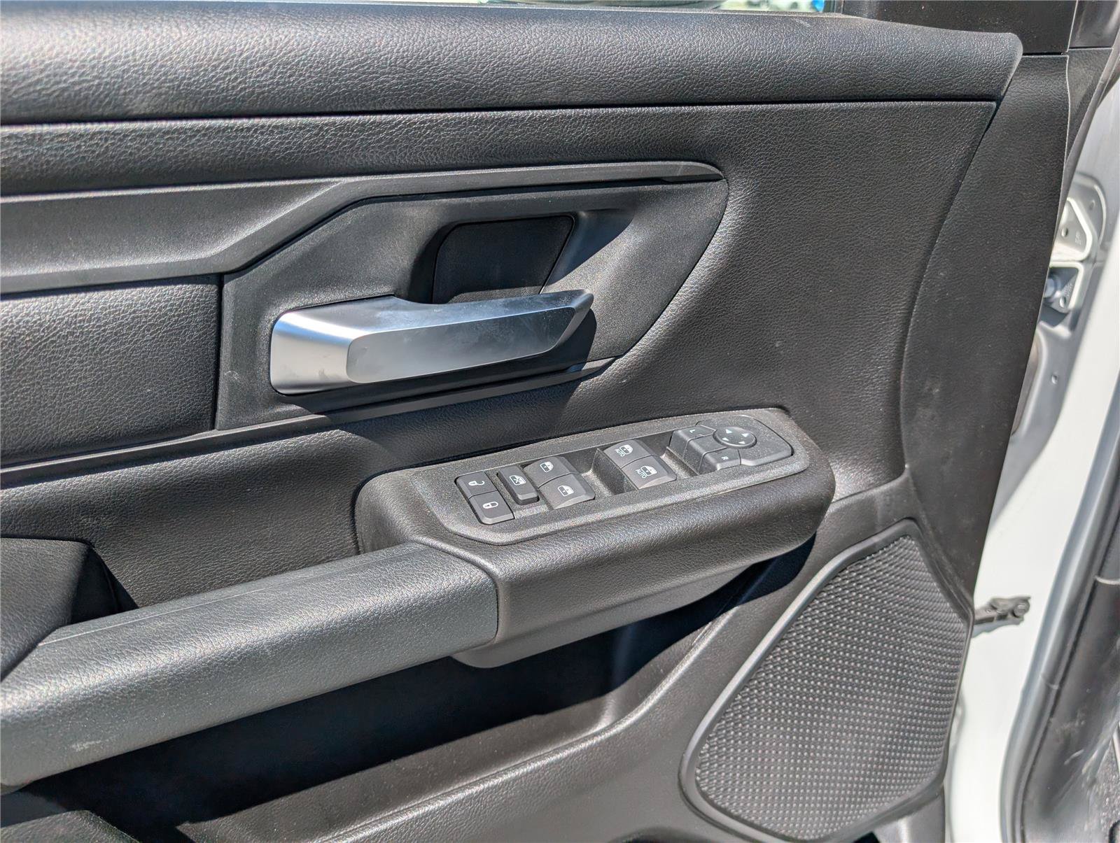 New 2026 RAM 1500 Express AWD/4WD image 16