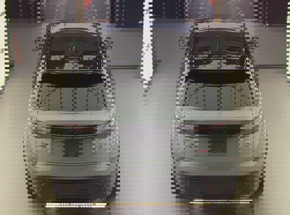 Used 2020 Land Rover Range Rover Velar S image 7