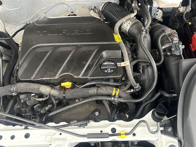 Certified 2024 Buick Encore GX Preferred w/ Comfort Package FWD image 28
