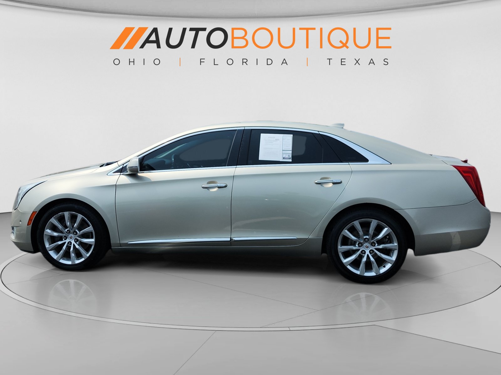 Used 2015 Cadillac XTS Luxury FWD image 2