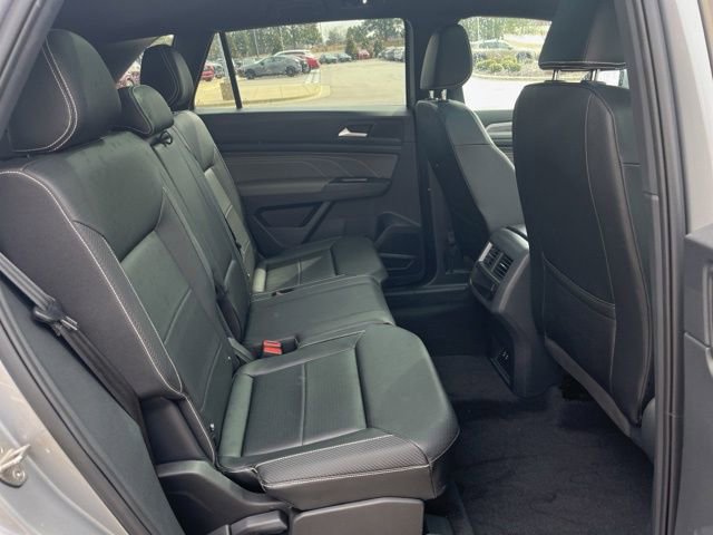 Certified 2022 Volkswagen Atlas Cross Sport SE w/ Panoramic Sunroof Package image 33