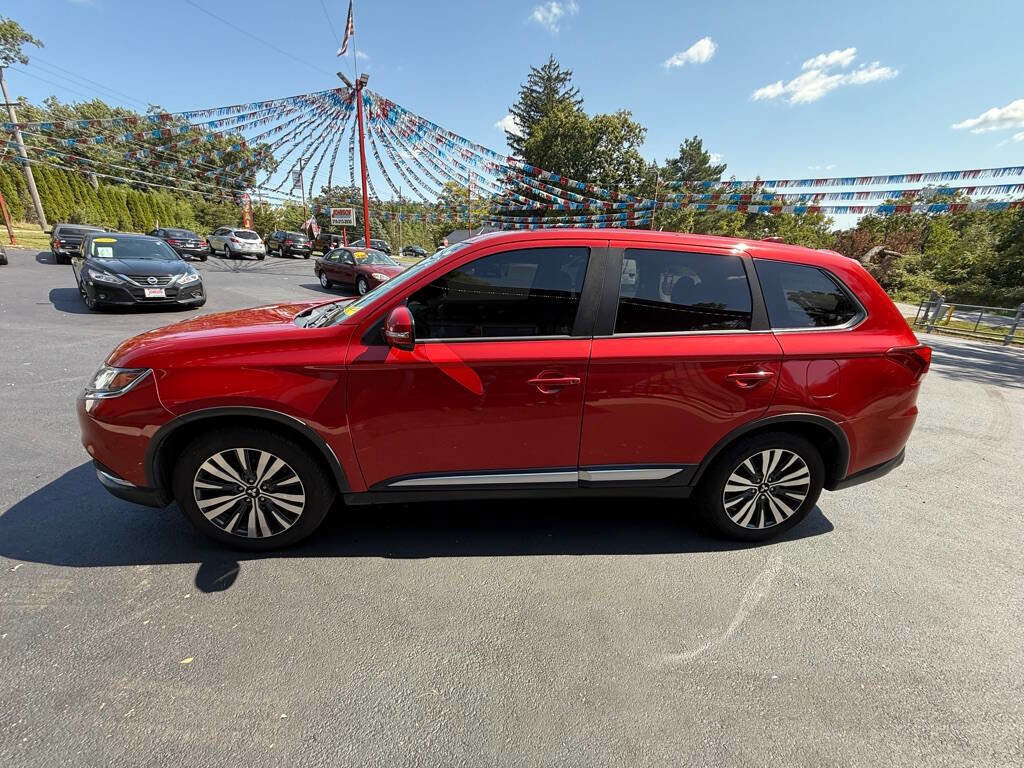 Used 2019 Mitsubishi Outlander SE image 6