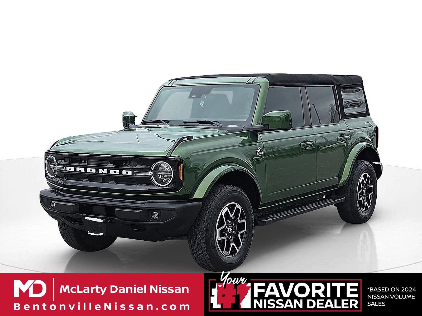 Used 2023 Ford Bronco Outer Banks image 2