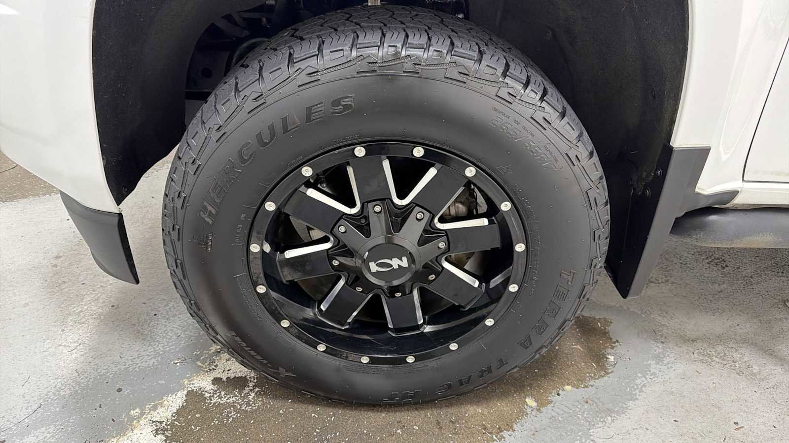 Used 2016 Chevrolet Colorado LT w/ LT Convenience Package image 10