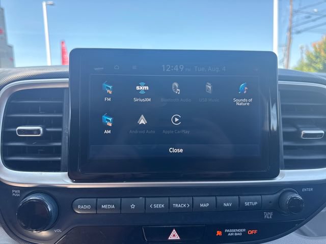 Used 2023 Hyundai Venue Limited FWD image 20