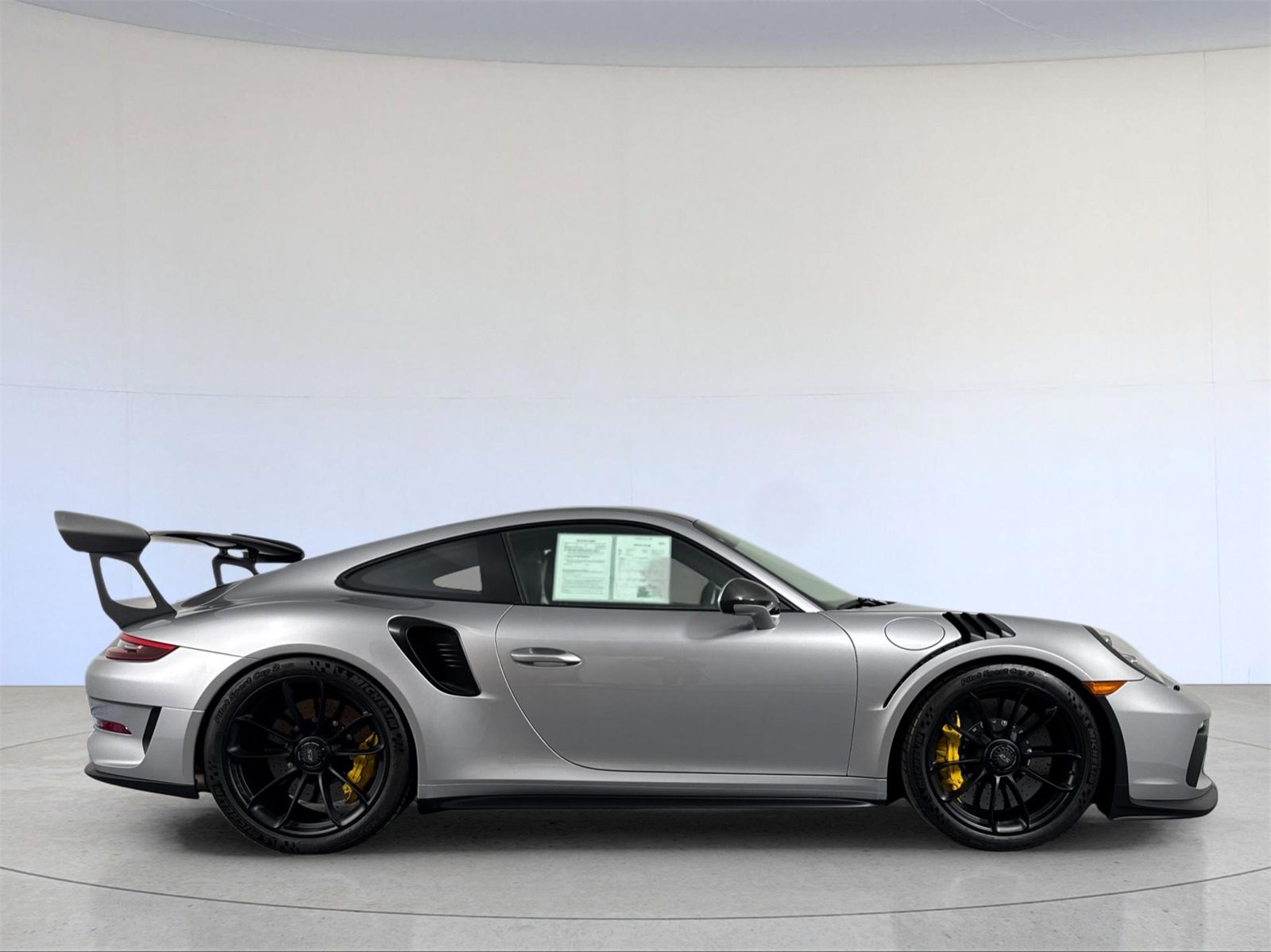 Used 2019 Porsche 911 GT3 RS image 9