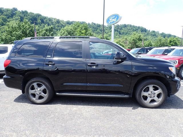 Used 2015 Toyota Sequoia SR5 AWD/4WD image 7