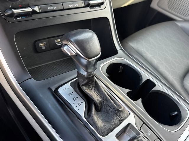 Used 2023 Kia Carnival LX image 15