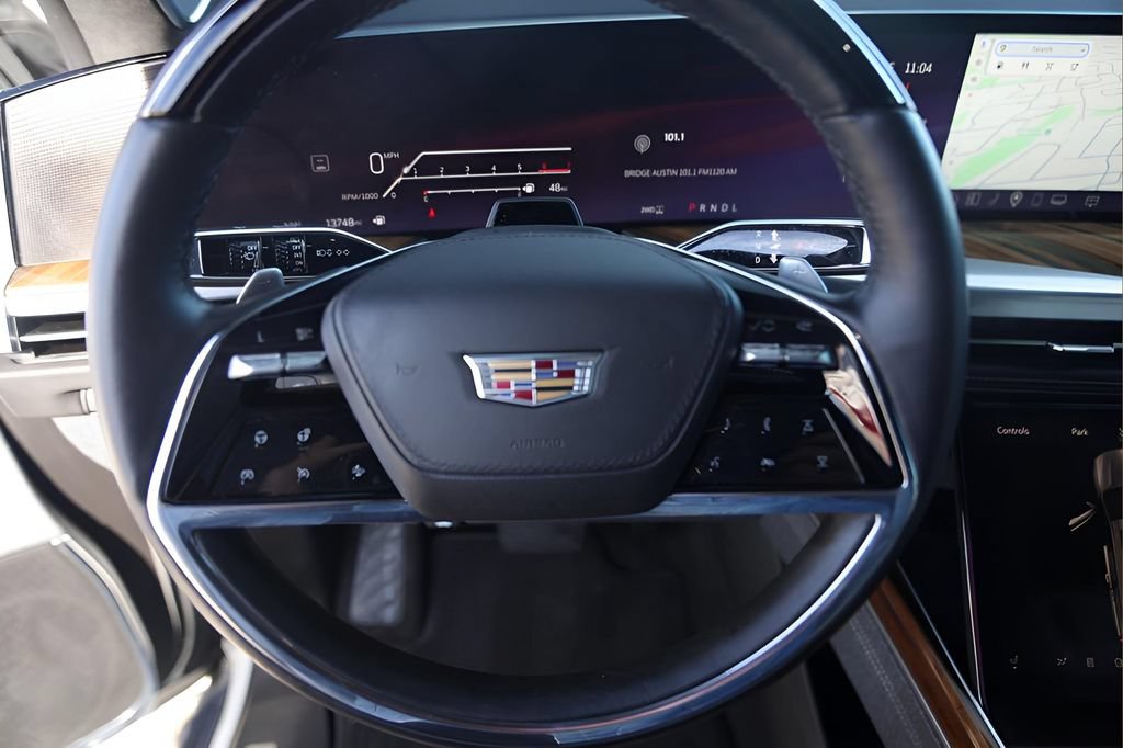 Certified 2025 Cadillac Escalade ESV Premium Luxury Platinum AWD/4WD image 13