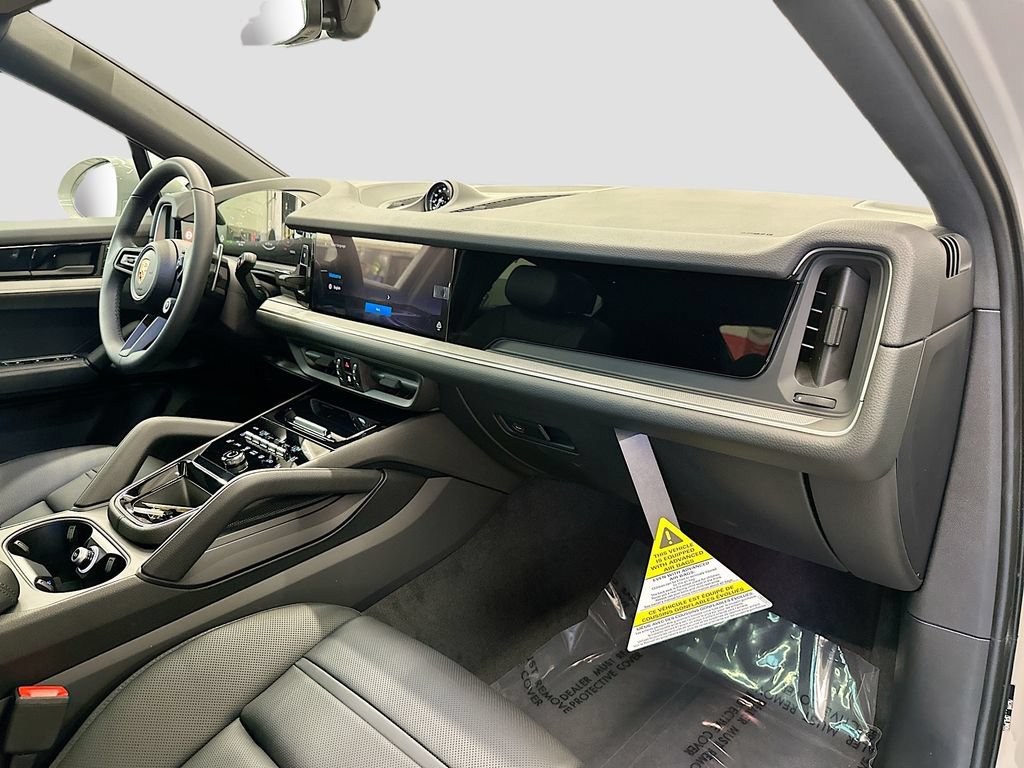 New 2026 Porsche Cayenne Coupe AWD/4WD image 31
