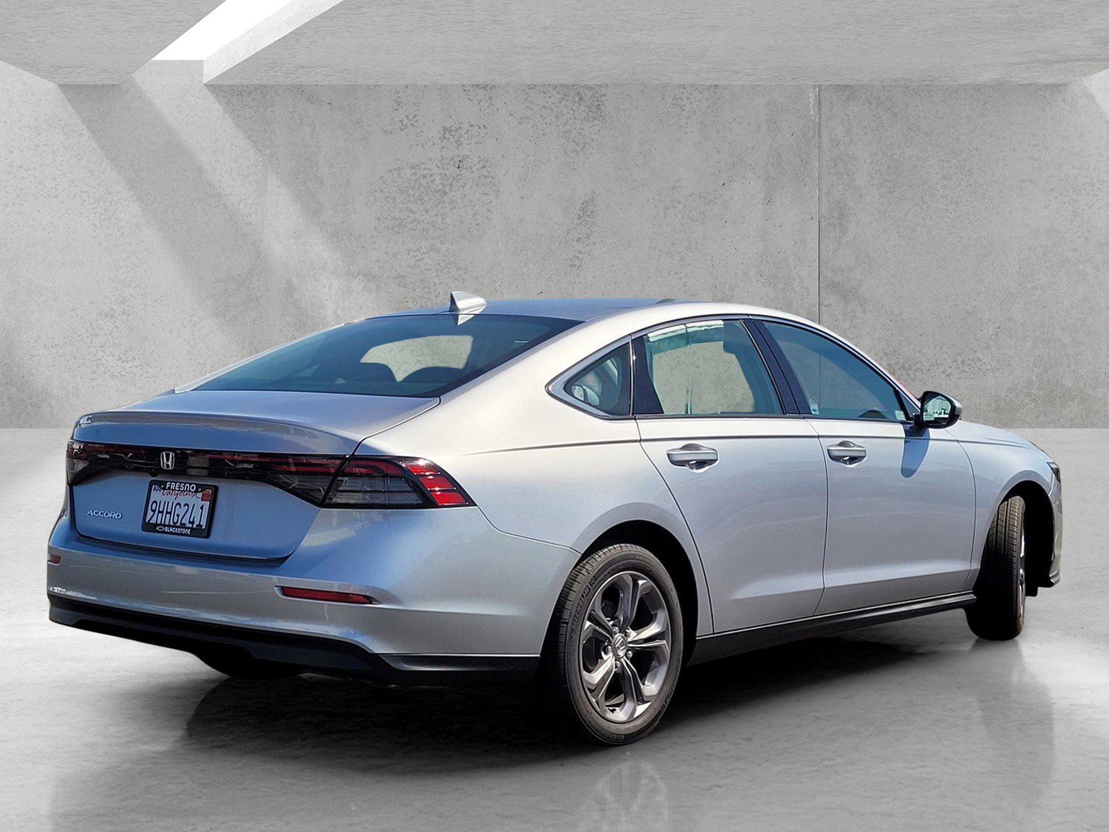 Used 2023 Honda Accord EX image 4