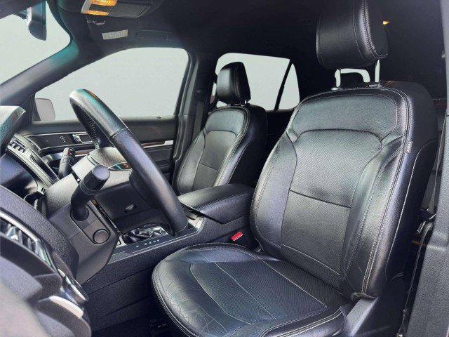 Used 2018 Ford Explorer Limited image 20