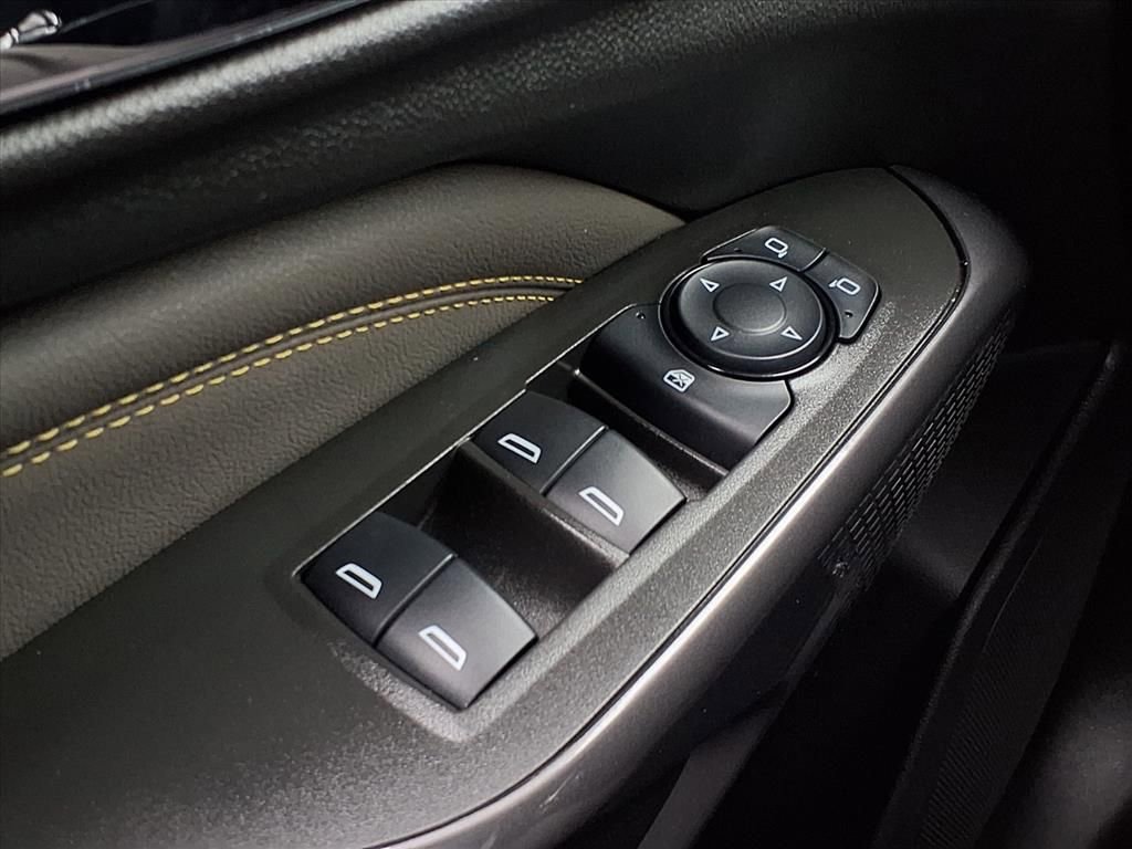 Used 2025 Chevrolet Trax ACTIV w/ Driver Confidence Package image 22