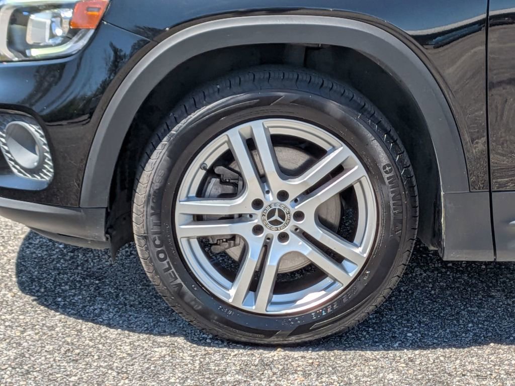 Used 2021 Mercedes-Benz GLB 250 4MATIC image 35
