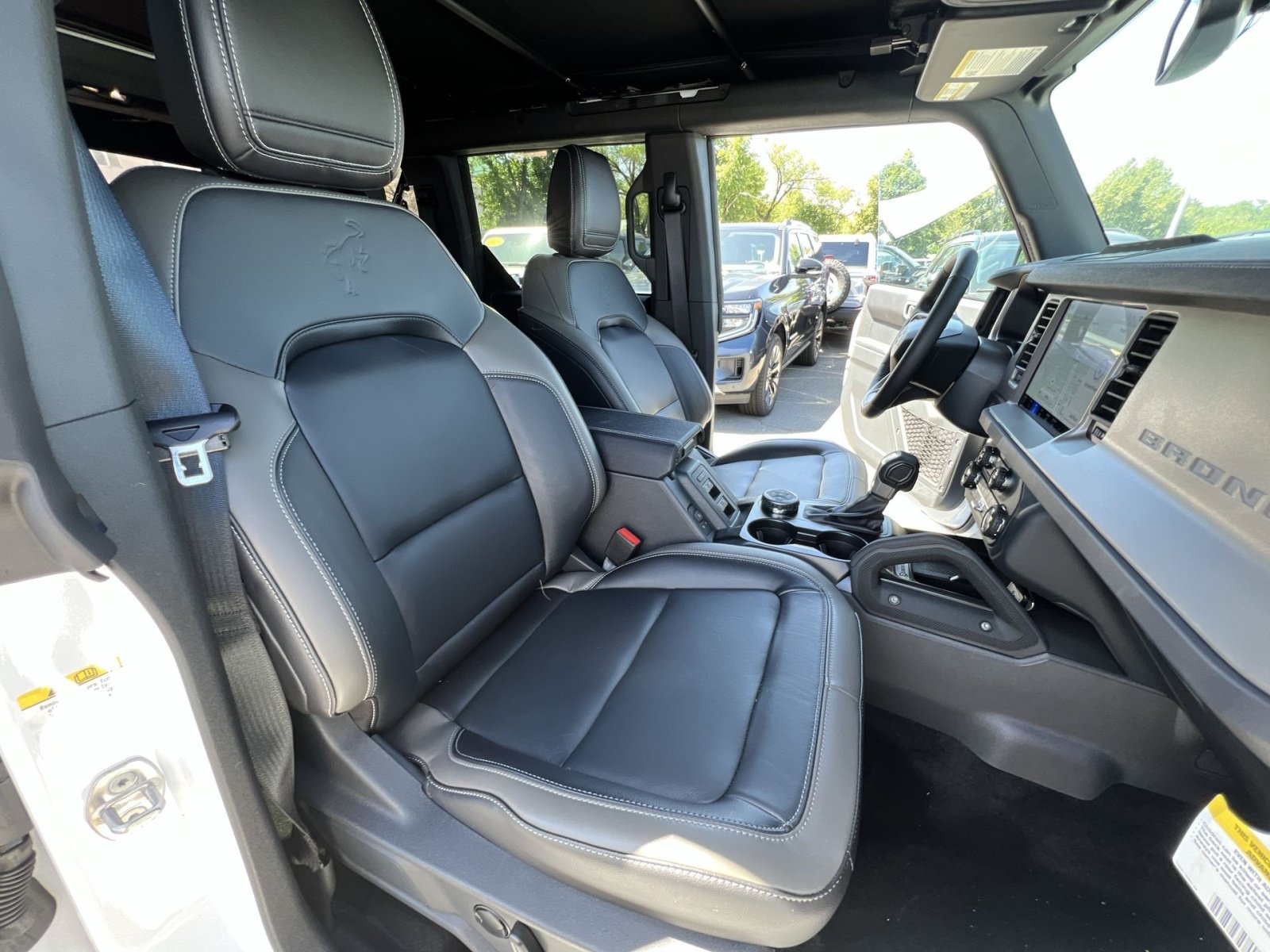 New 2025 Ford Bronco Outer Banks w/ Sasquatch Package AWD/4WD image 50