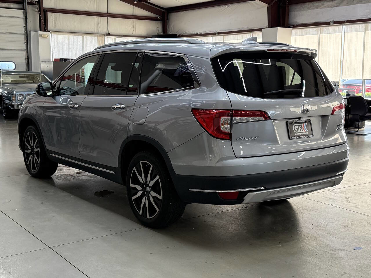 Used 2020 Honda Pilot Touring image 4
