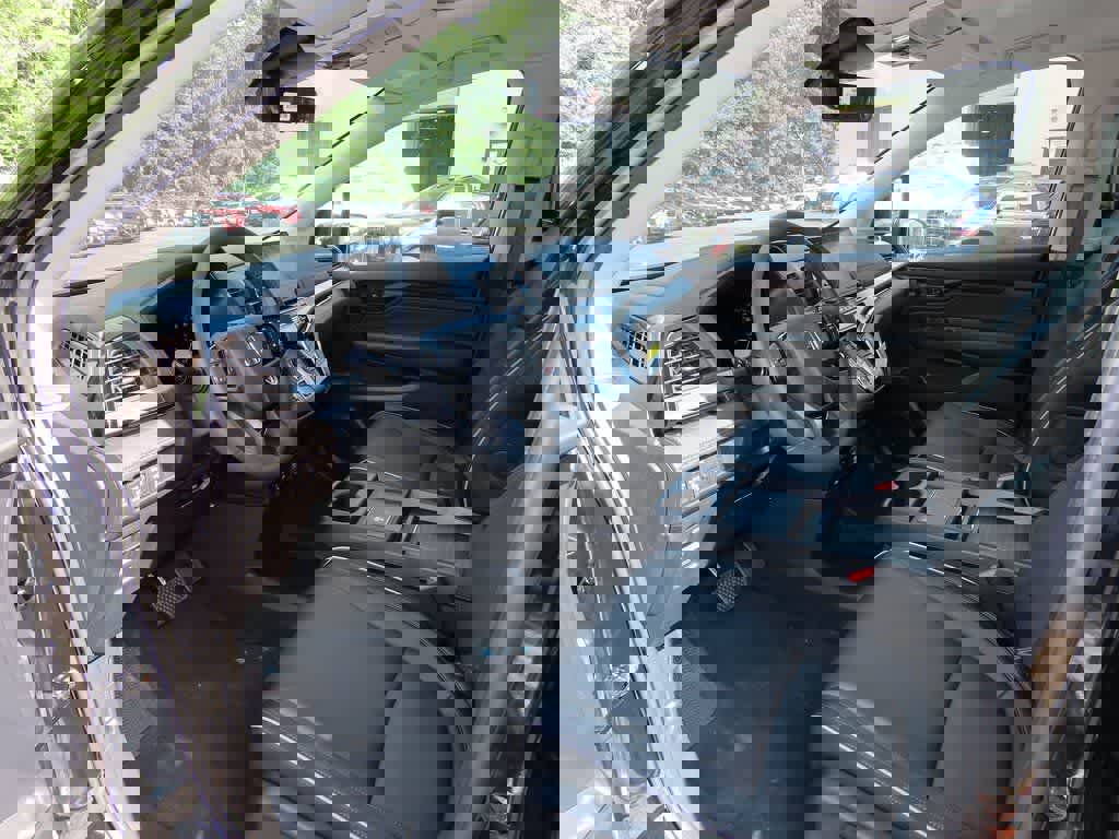 New 2026 Honda Odyssey Touring image 2