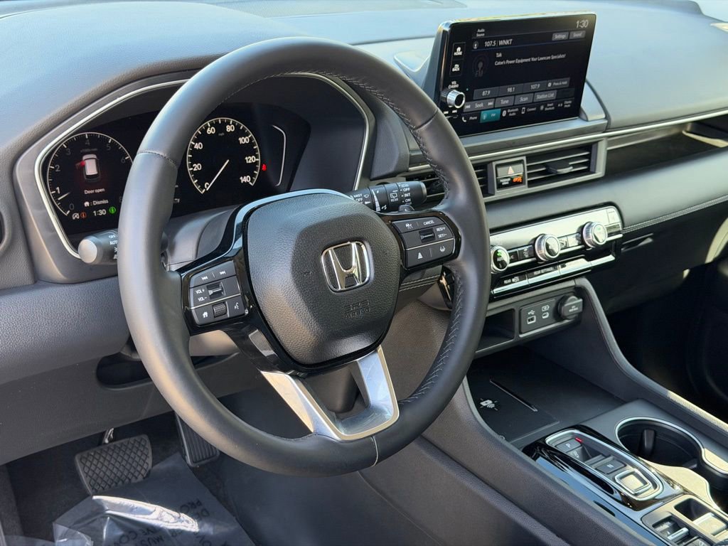 Used 2025 Honda Pilot EX-L image 21