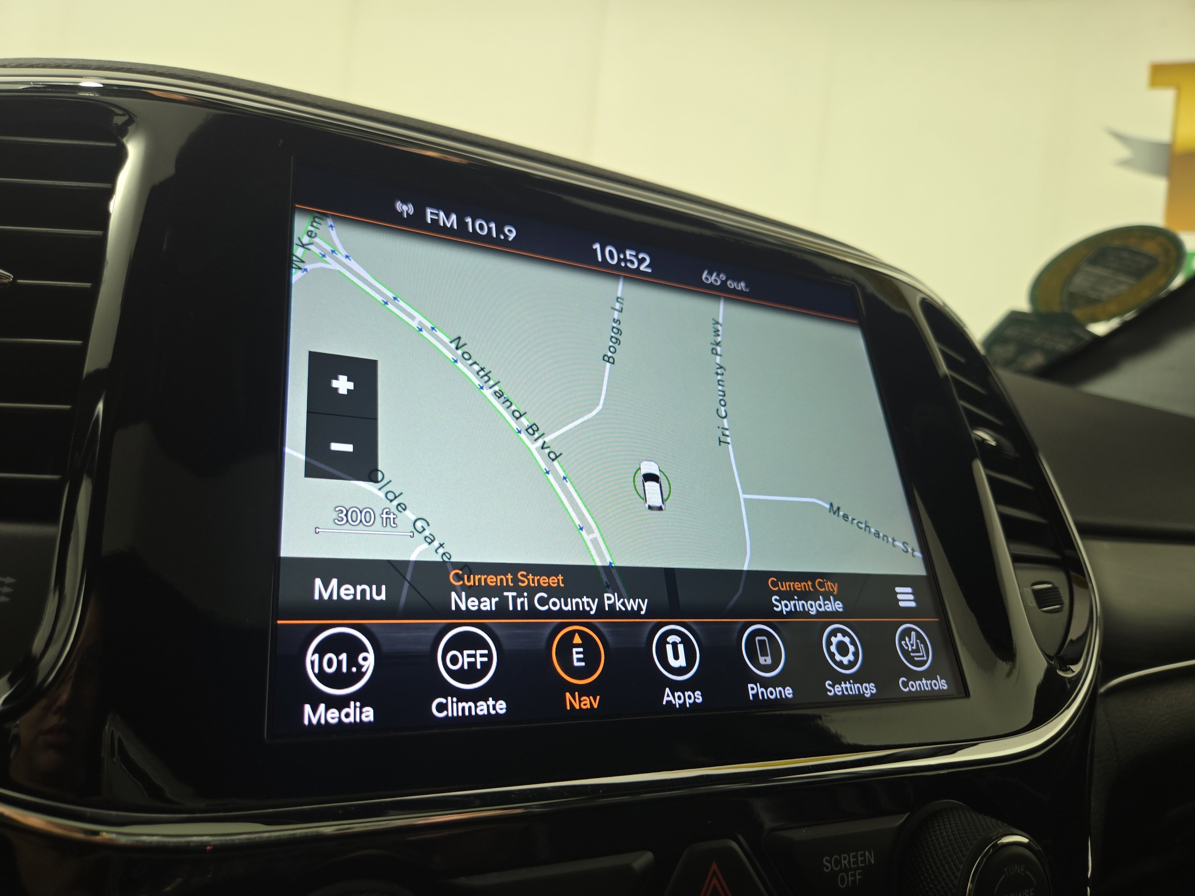 Used 2021 Jeep Grand Cherokee Limited image 20