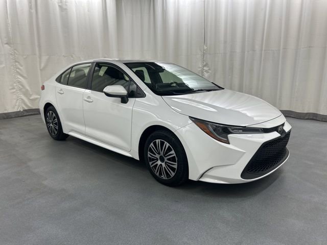 Used 2021 Toyota Corolla LE video 1