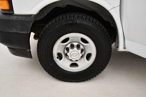 Used 2019 Chevrolet Express 2500 w/ Driver Convenience Package image 6